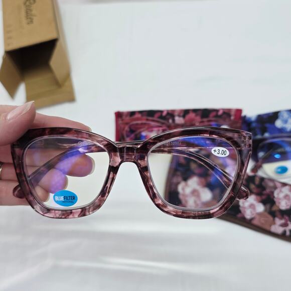 Women's 3 Pack Of Reading Glasses with Floral Cases +3.00 Blue Filter - Picture 2 of 10